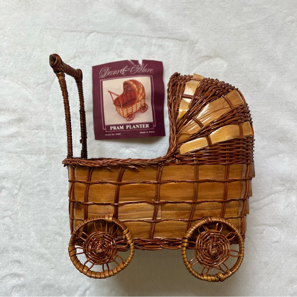 Vintage Wicker Carriage Stroller Basket Doll Farmhouse Cottage Nursery
